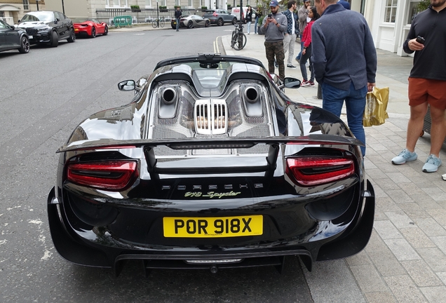 Porsche 918 Spyder Weissach Package