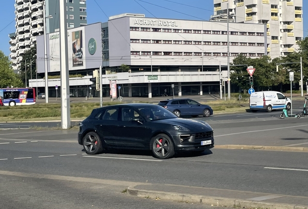 Porsche 95B Macan GTS MkIII