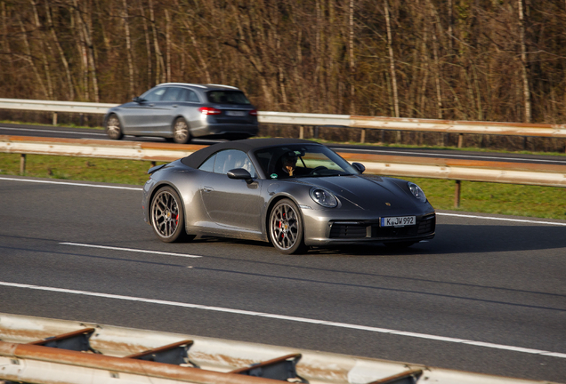 Porsche 992 Carrera 4S Cabriolet MkI