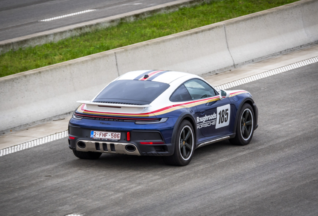 Porsche 992 Dakar