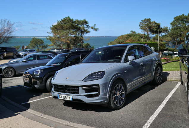 Porsche Cayenne Coupé Turbo E-Hybrid