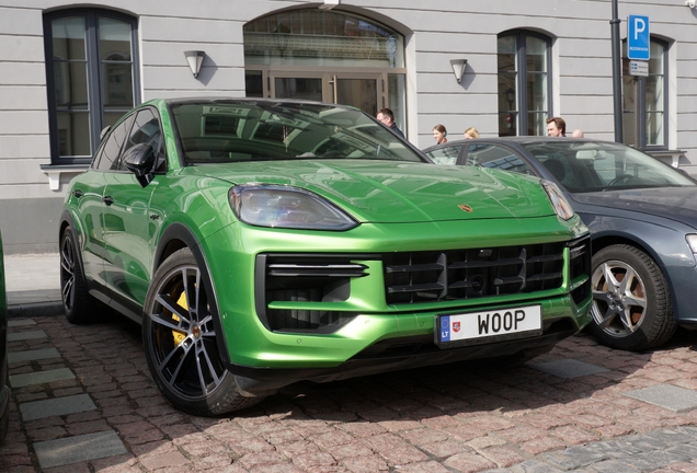 Porsche Cayenne Coupé Turbo E-Hybrid