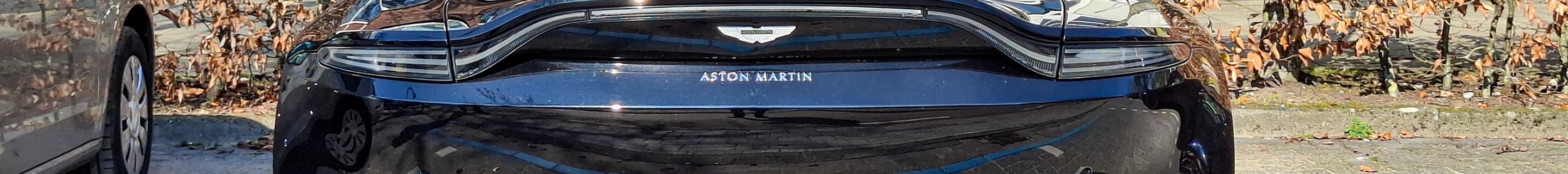 Aston Martin V8 Vantage 2018