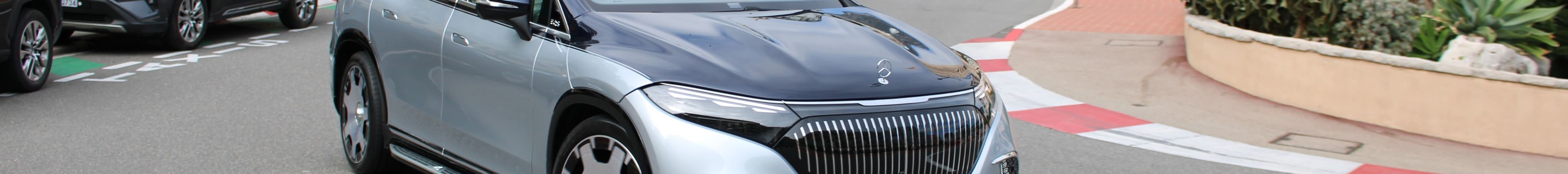 Mercedes-Maybach EQS 680 SUV