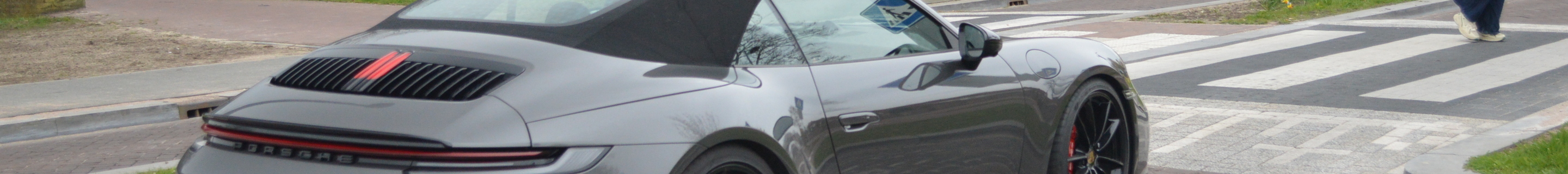 Porsche 992 Carrera 4S Cabriolet MkI TechArt