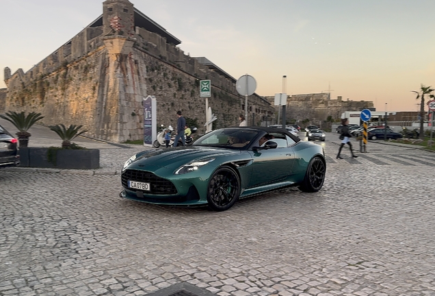 Aston Martin DB12 Volante