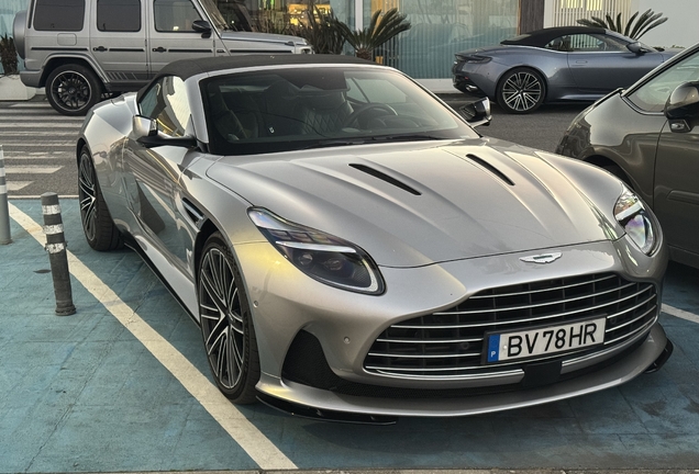 Aston Martin DB12 Volante