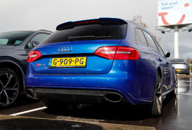 Audi RS4 Avant B8