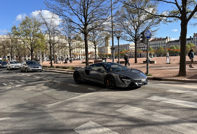 McLaren Artura