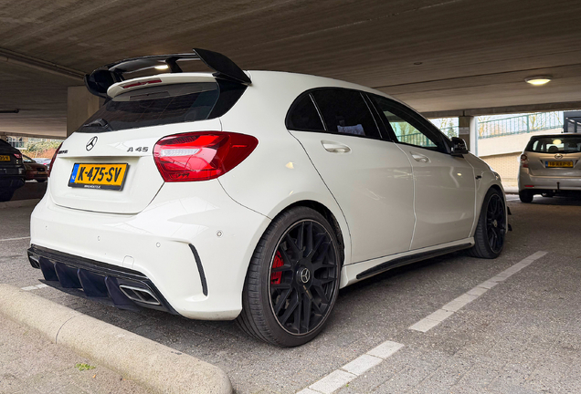 Mercedes-AMG A 45 W176 2015