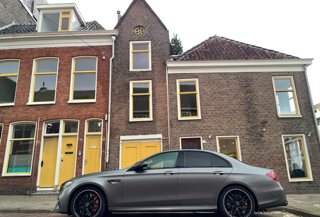 Mercedes-AMG E 63 S W213