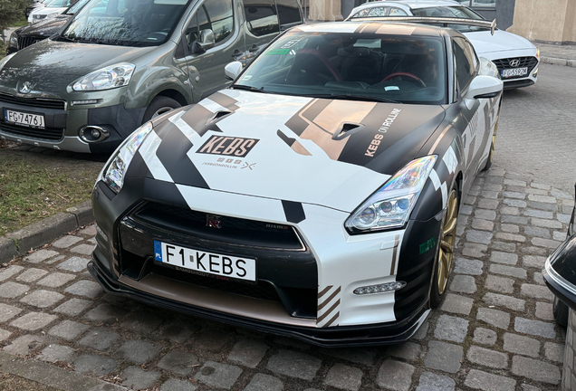 Nissan GT-R 2014