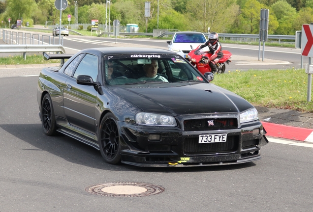 Nissan Skyline R34 GT-R V-Spec II