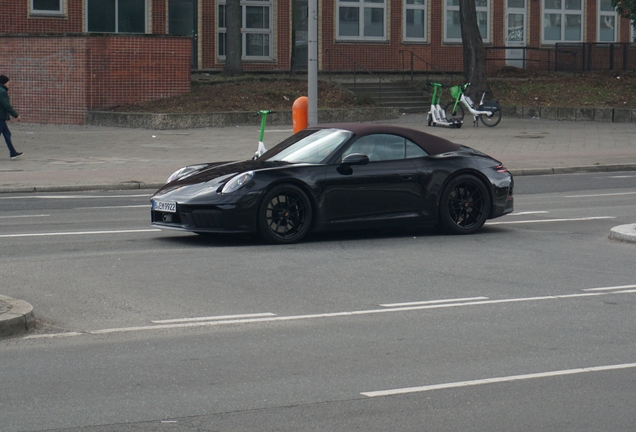 Porsche 992 Carrera 4 GTS Cabriolet MkII