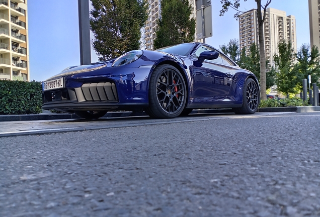 Porsche 992 Carrera 4 GTS MkII