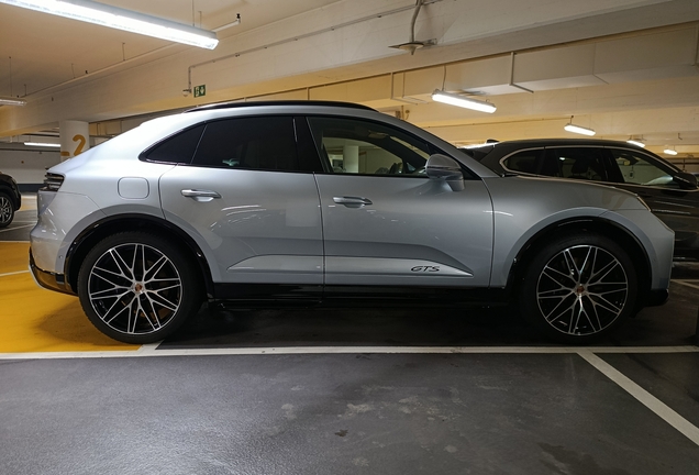 Porsche Macan EV GTS