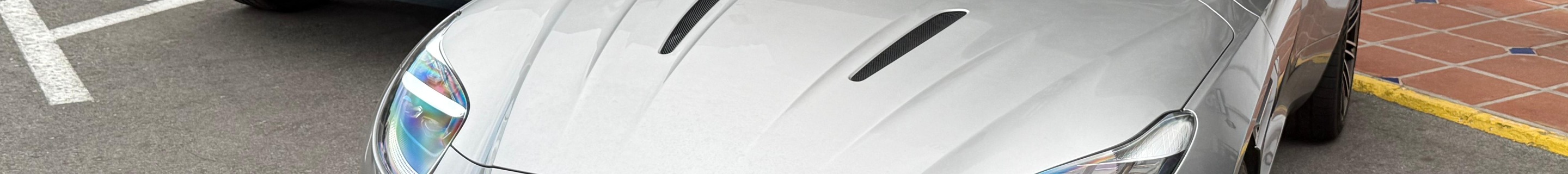 Aston Martin DB12 Volante