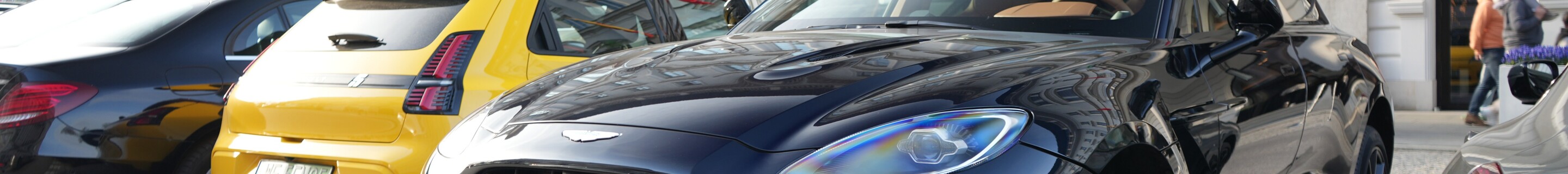 Aston Martin DBX707