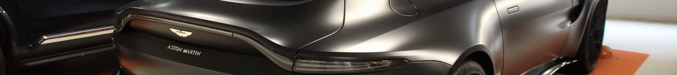 Aston Martin V8 Vantage 2018