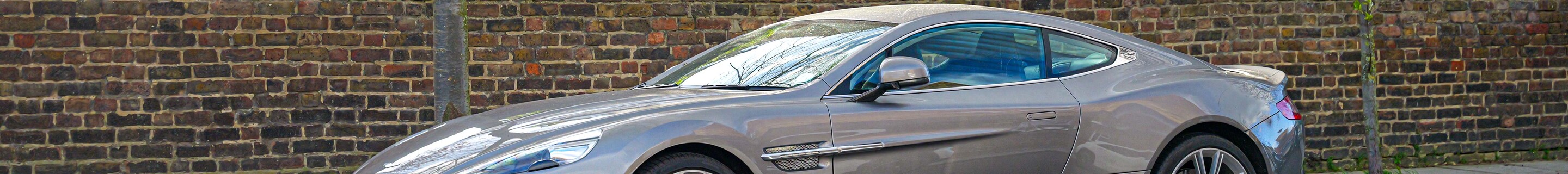 Aston Martin Vanquish 2013