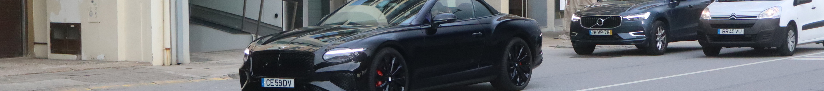 Bentley Continental GTC 2025