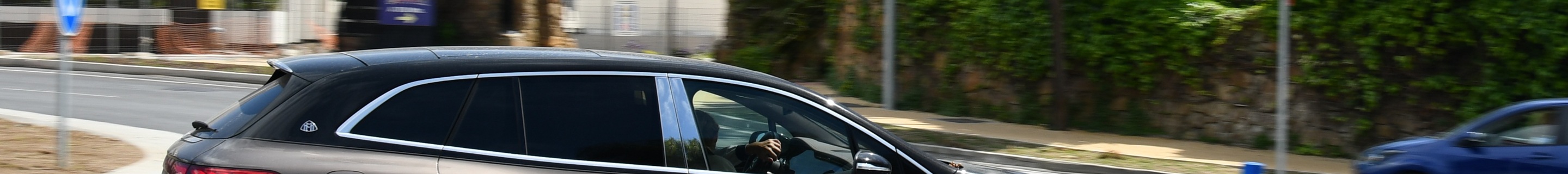 Mercedes-Maybach EQS 680 SUV