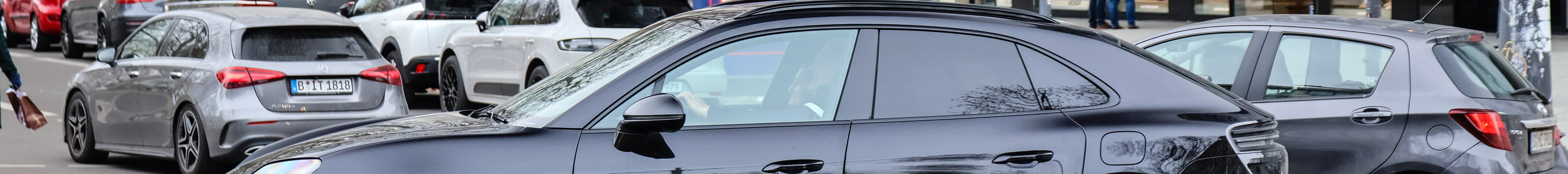 Porsche Macan EV Turbo