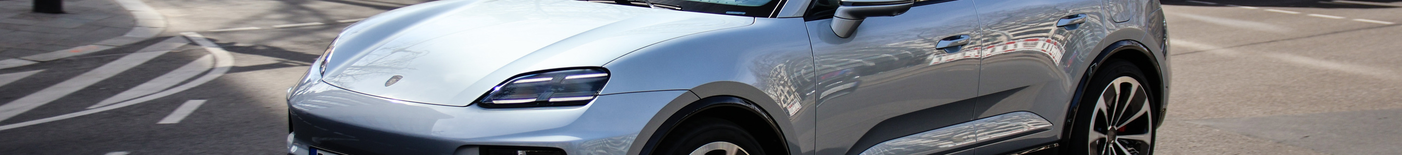 Porsche Macan EV Turbo