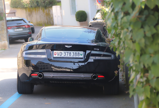 Aston Martin DB9