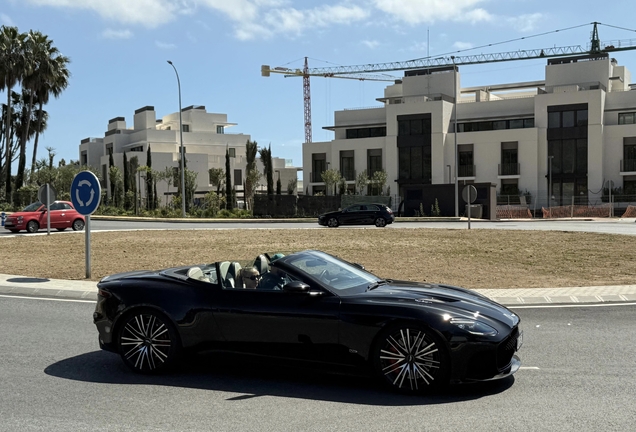 Aston Martin DBS Superleggera Volante