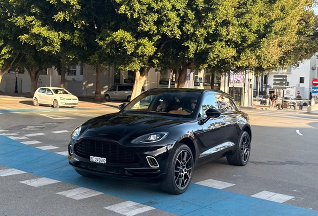 Aston Martin DBX