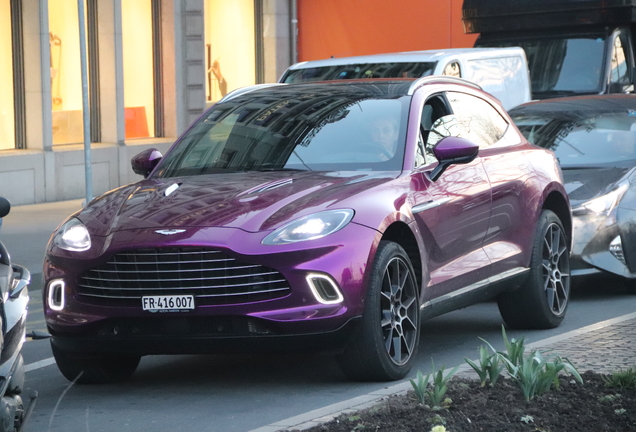 Aston Martin DBX