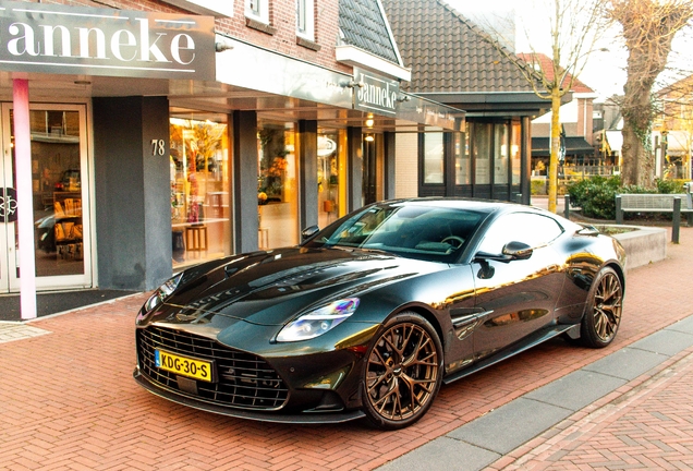 Aston Martin Vanquish 2025