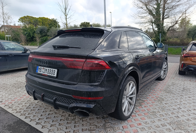 Audi RS Q8 2024