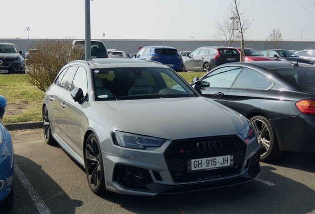Audi RS4 Avant B9