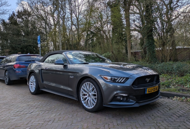 Ford Mustang GT Convertible 2015