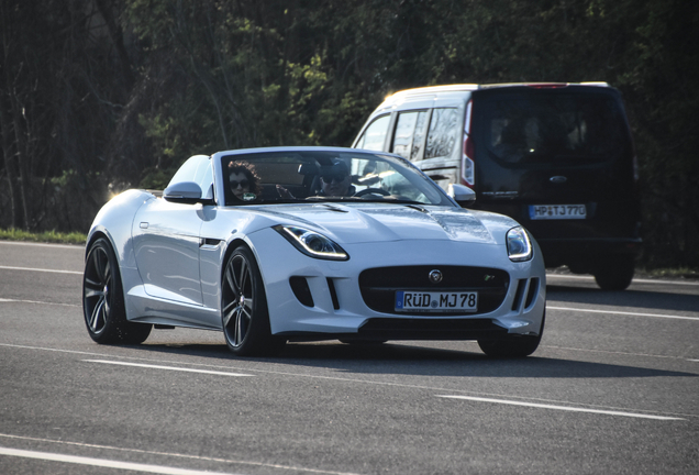 Jaguar F-TYPE R Convertible