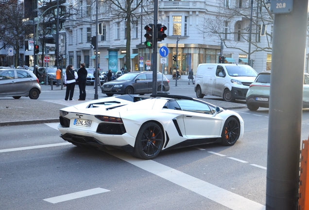 Lamborghini Aventador LP700-4 Roadster