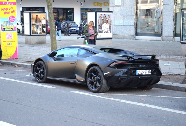 Lamborghini Huracán LP640-2 Tecnica
