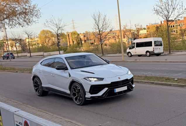 Lamborghini Urus Performante