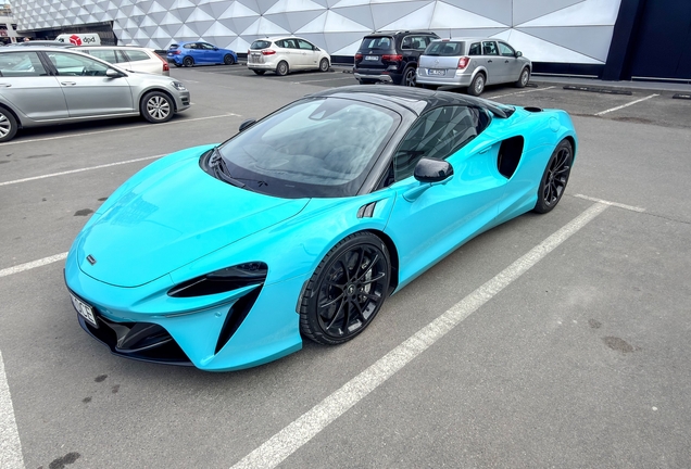McLaren Artura Spider