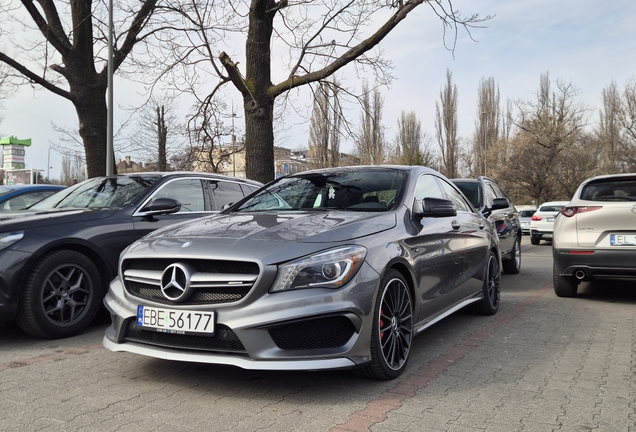 Mercedes-Benz CLA 45 AMG C117