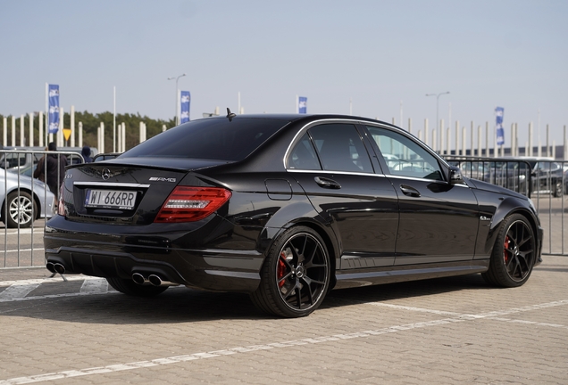 Mercedes-Benz C 63 AMG Edition 507