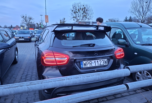 Mercedes-Benz GLA 45 AMG X156