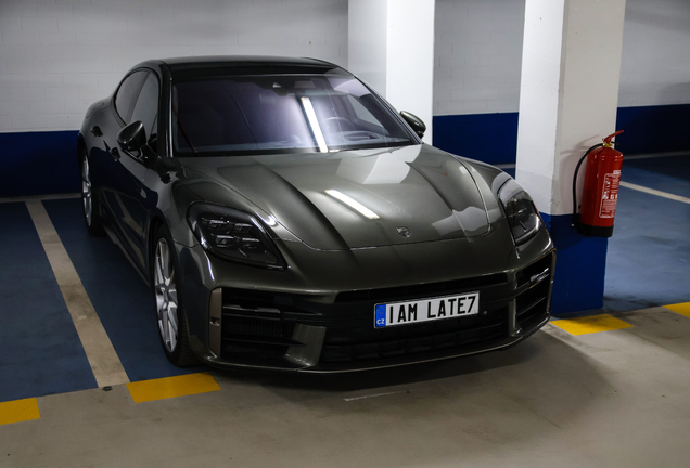 Porsche 972 Panamera Turbo E-Hybrid