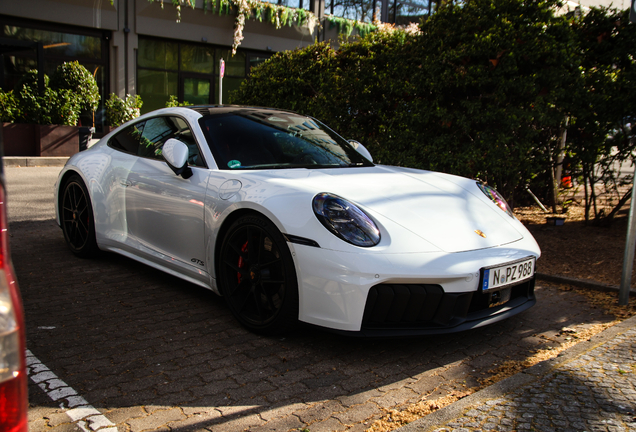 Porsche 992 Carrera 4 GTS MkII