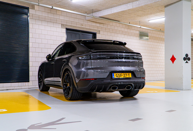 Porsche Cayenne Coupé Turbo E-Hybrid