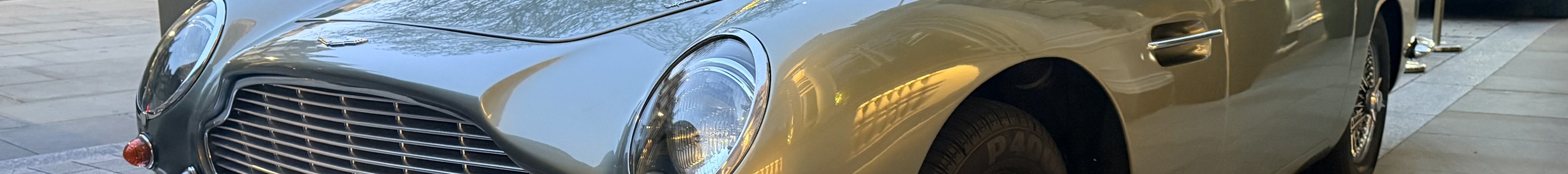 Aston Martin DB6 MKI