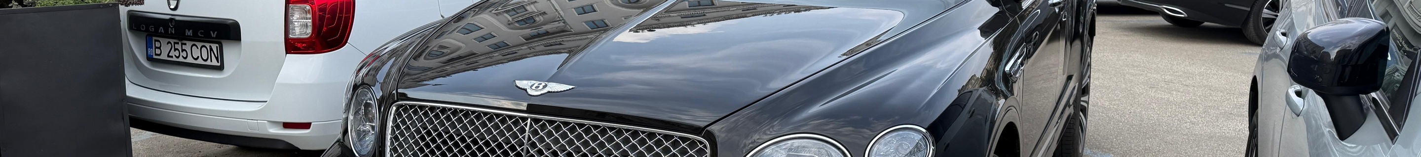 Bentley Bentayga V8 2021