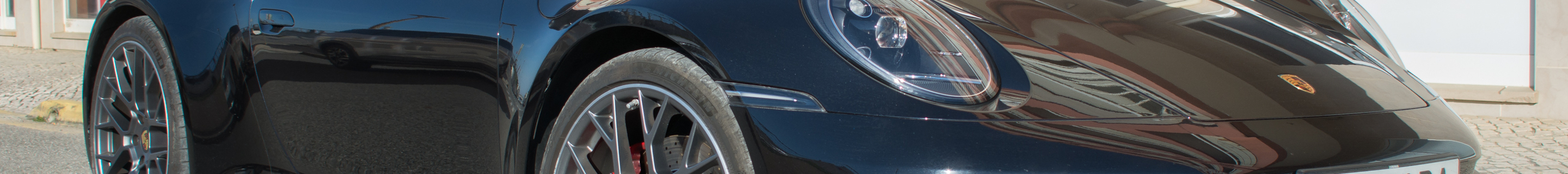 Porsche 992 Carrera 4S Cabriolet MkI